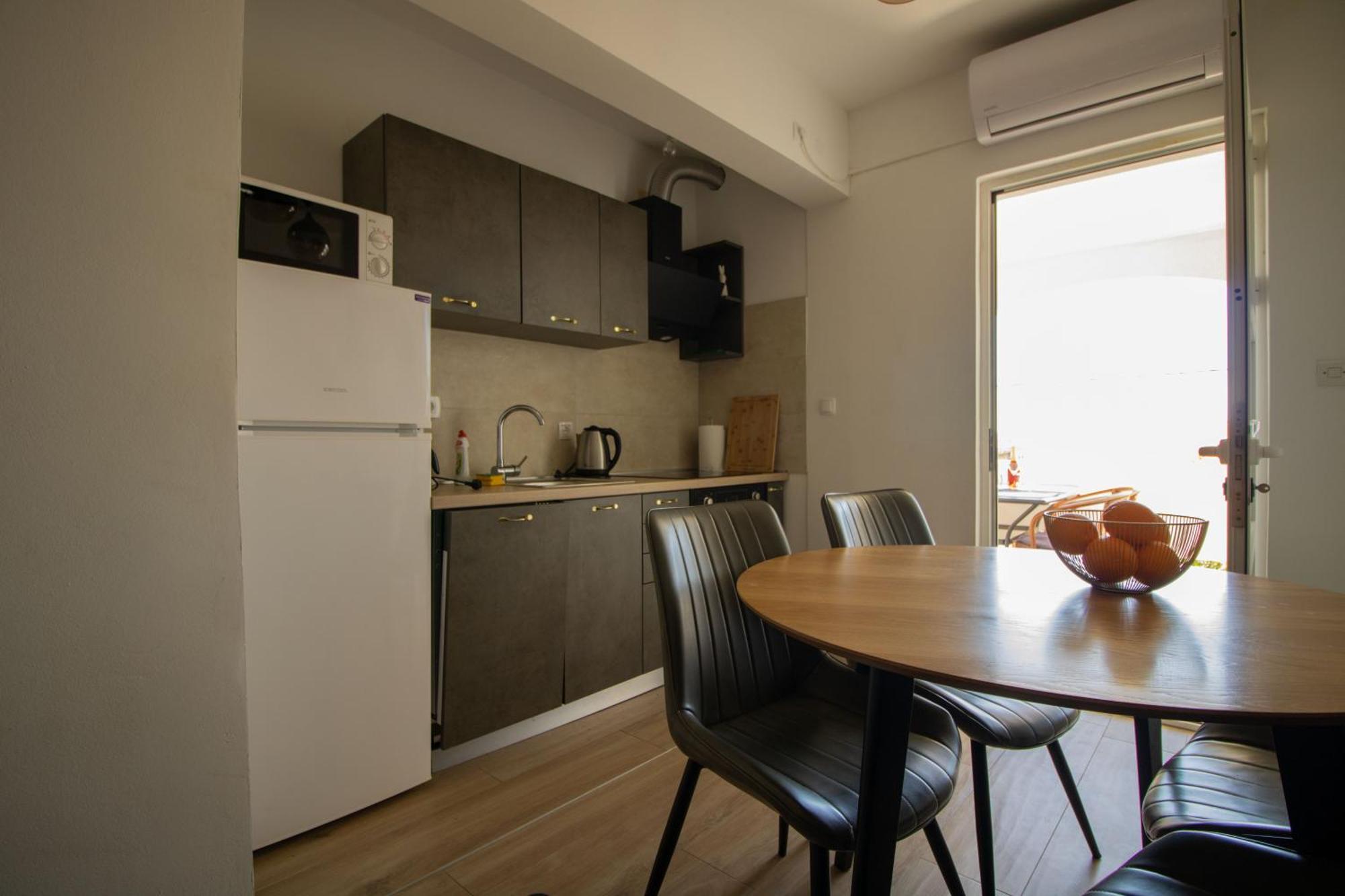 Petar Maksan Apartman *